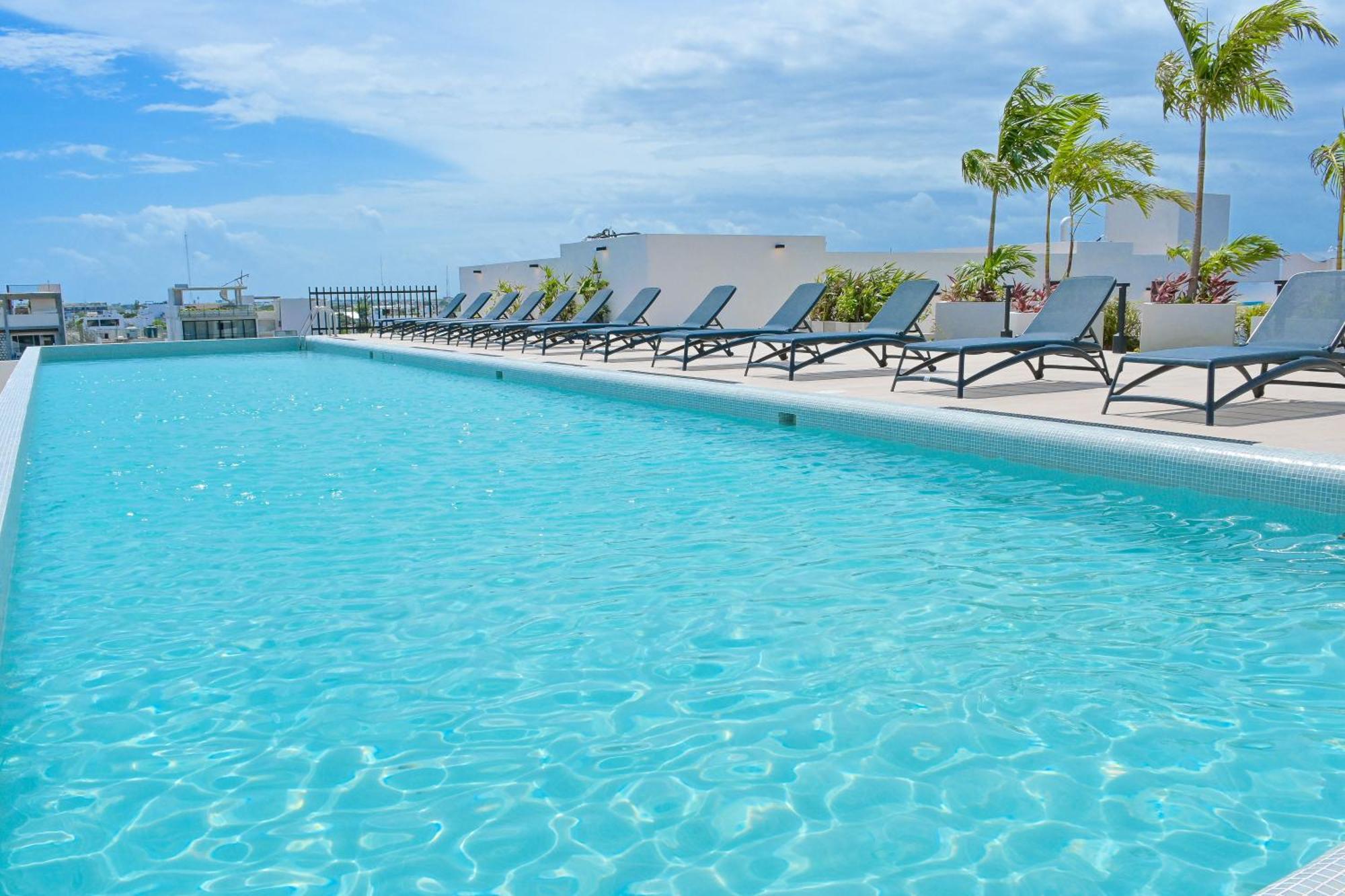 Urban Towers Playa Del Carmen Apartment Luaran gambar